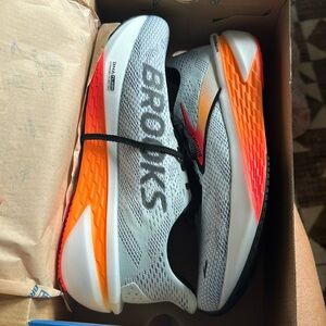 Brooks Hyperion 2